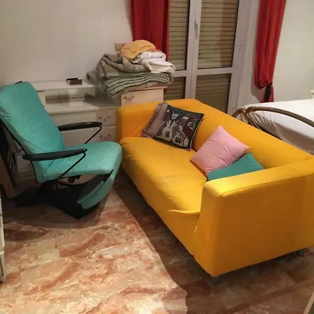 Apartment 1a Via Gabriele Rossetti Genoa