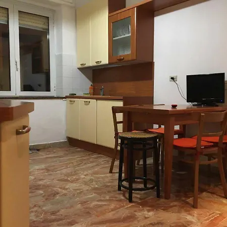 1a Via Gabriele Rossetti Apartment *